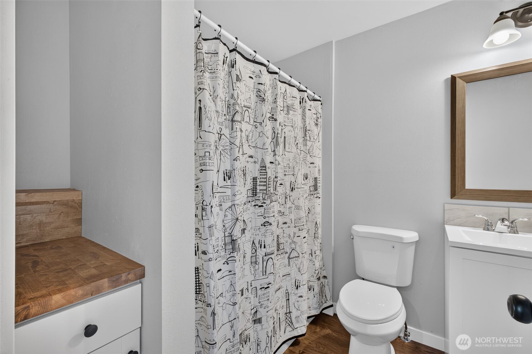 902 Fidalgo Street Property Photo 9