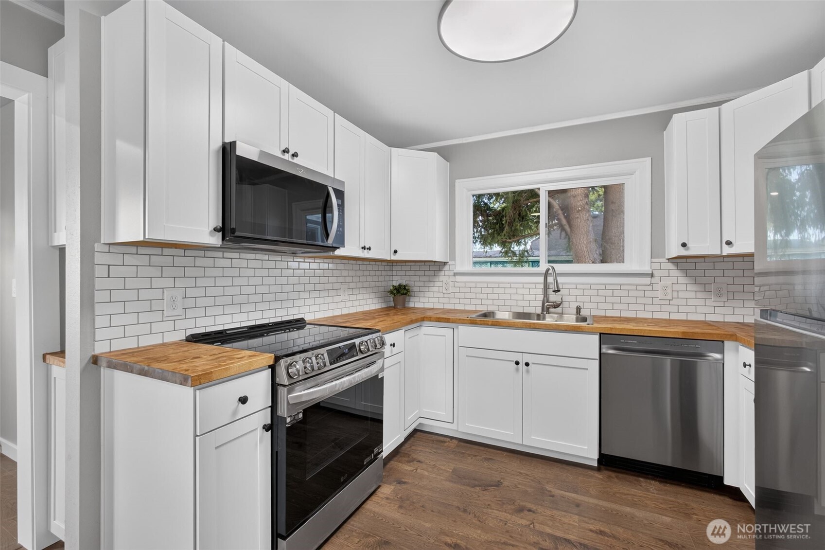 902 Fidalgo Street Property Photo 18