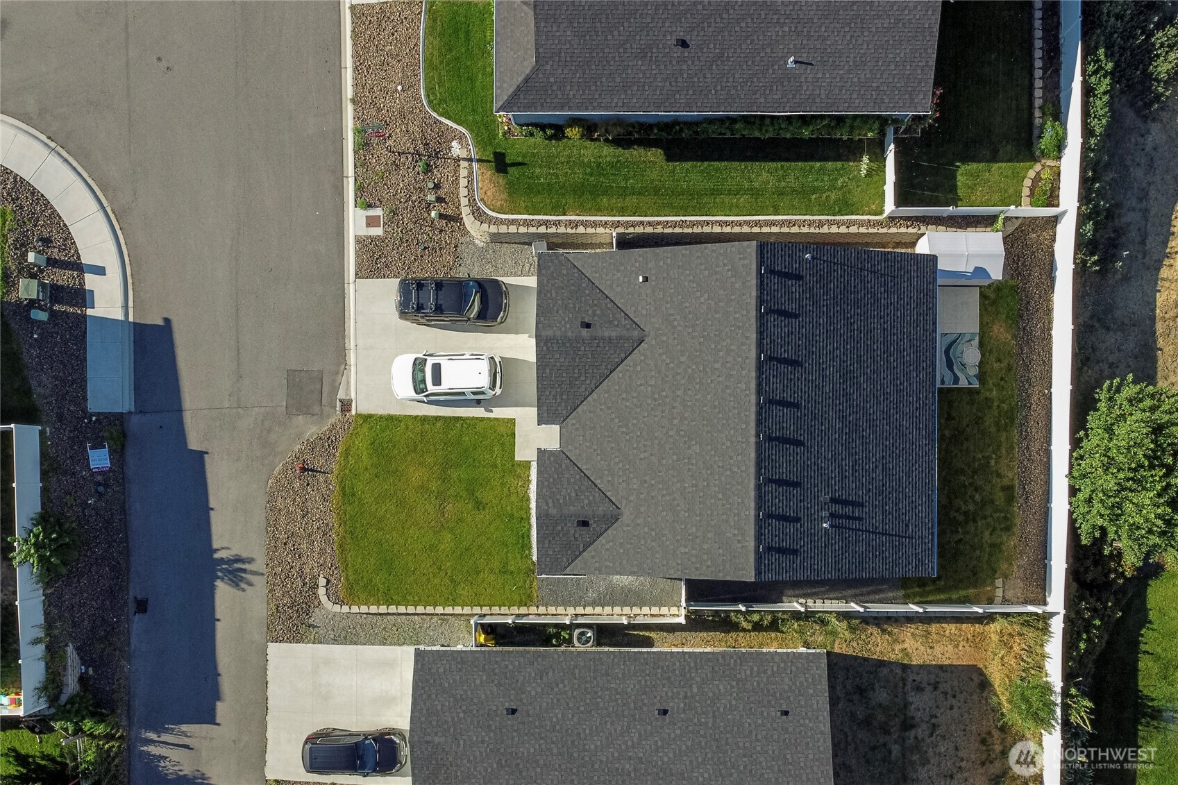 1133 S New Oak Lane Property Photo 4