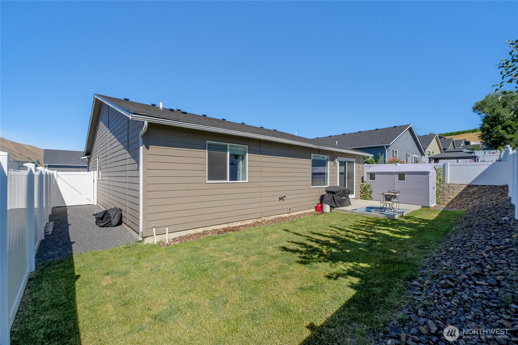 1133 S New Oak Lane Property Photo 13