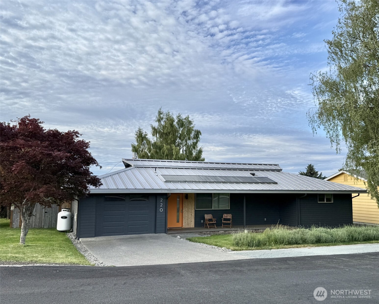 220 Sixth Street Property Photo 1
