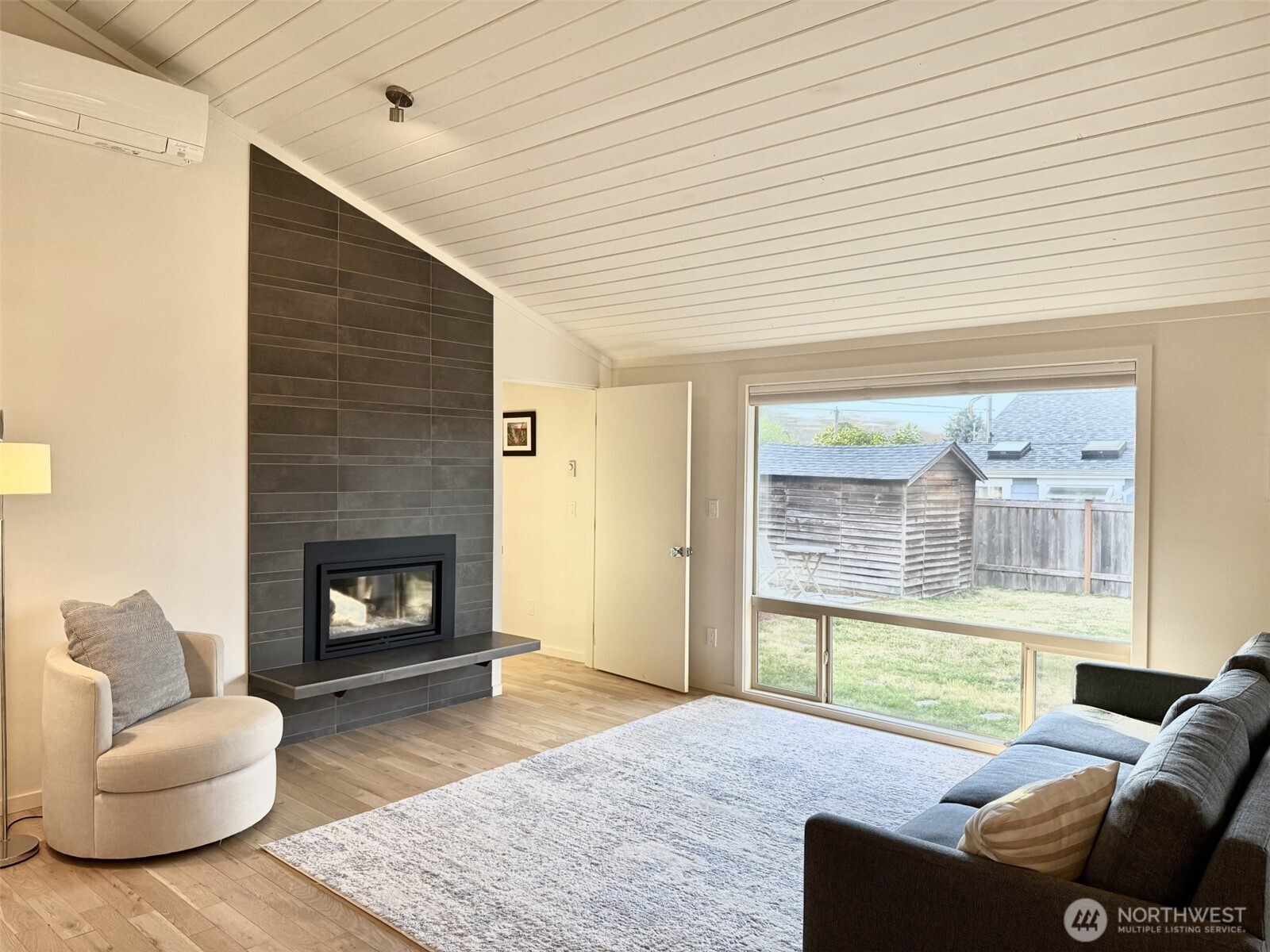 220 Sixth Street Property Photo 8