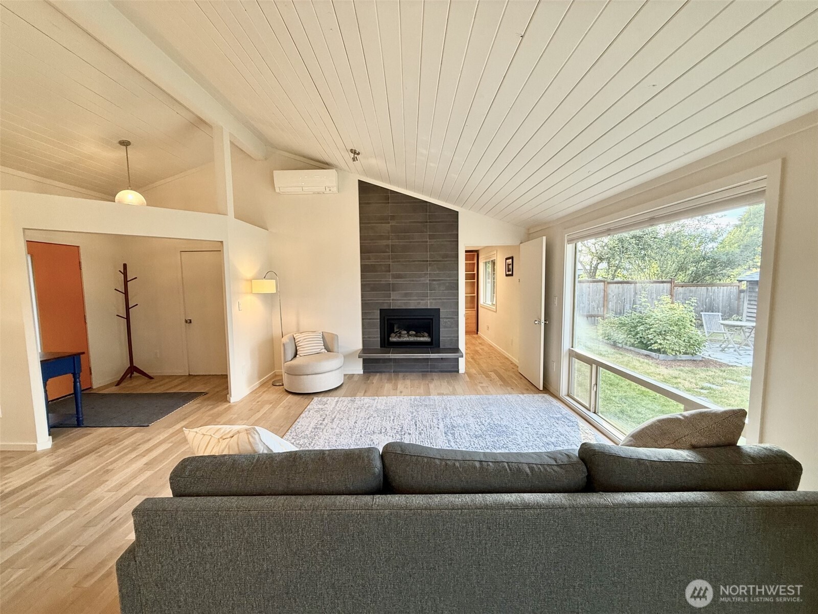 220 Sixth Street Property Photo 9