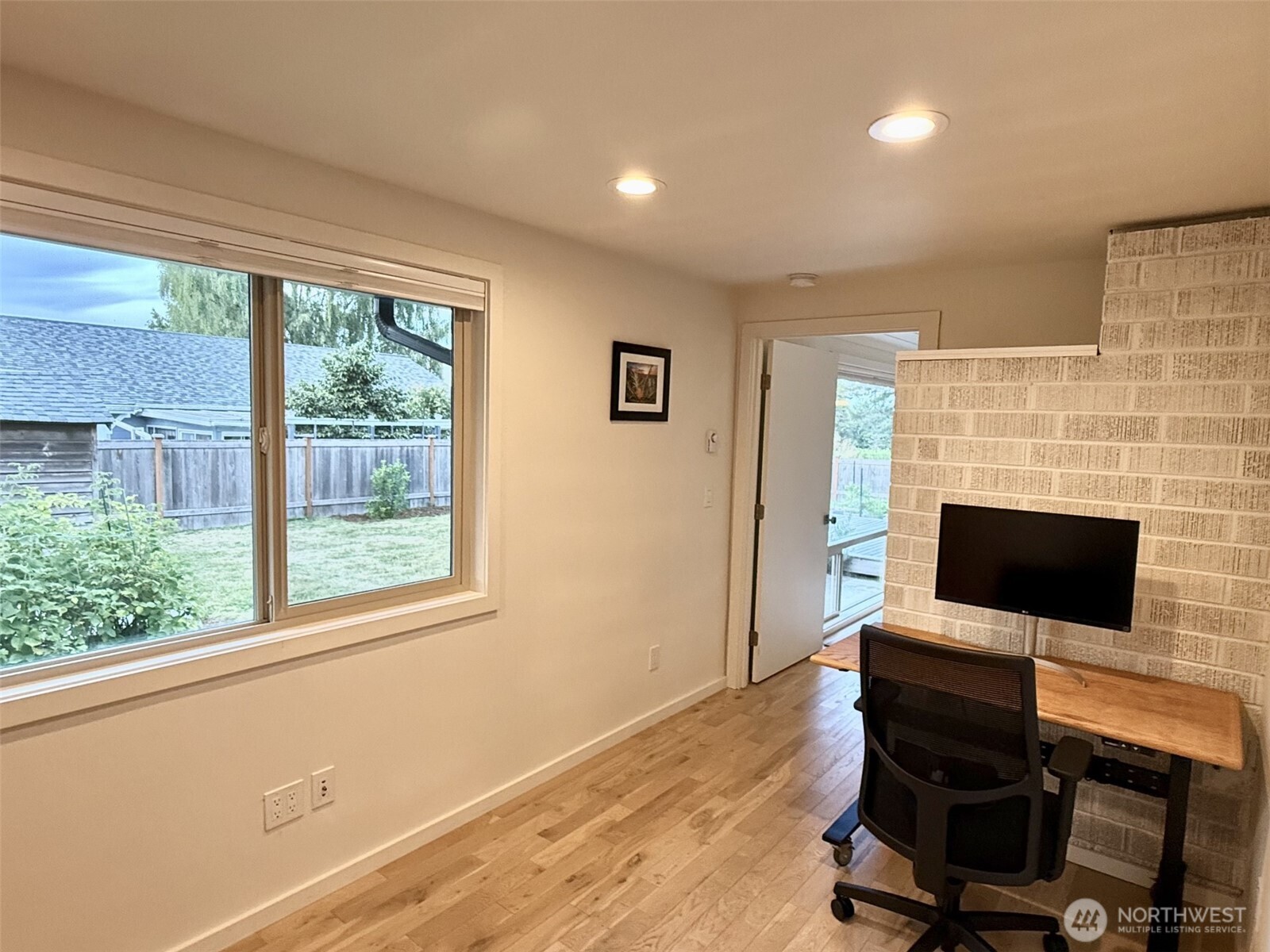 220 Sixth Street Property Photo 11