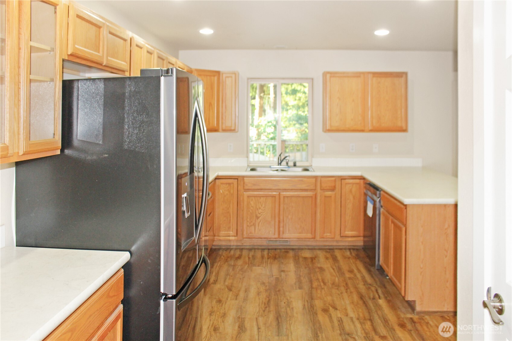 18310 Blue Hills Drive Property Photo 6