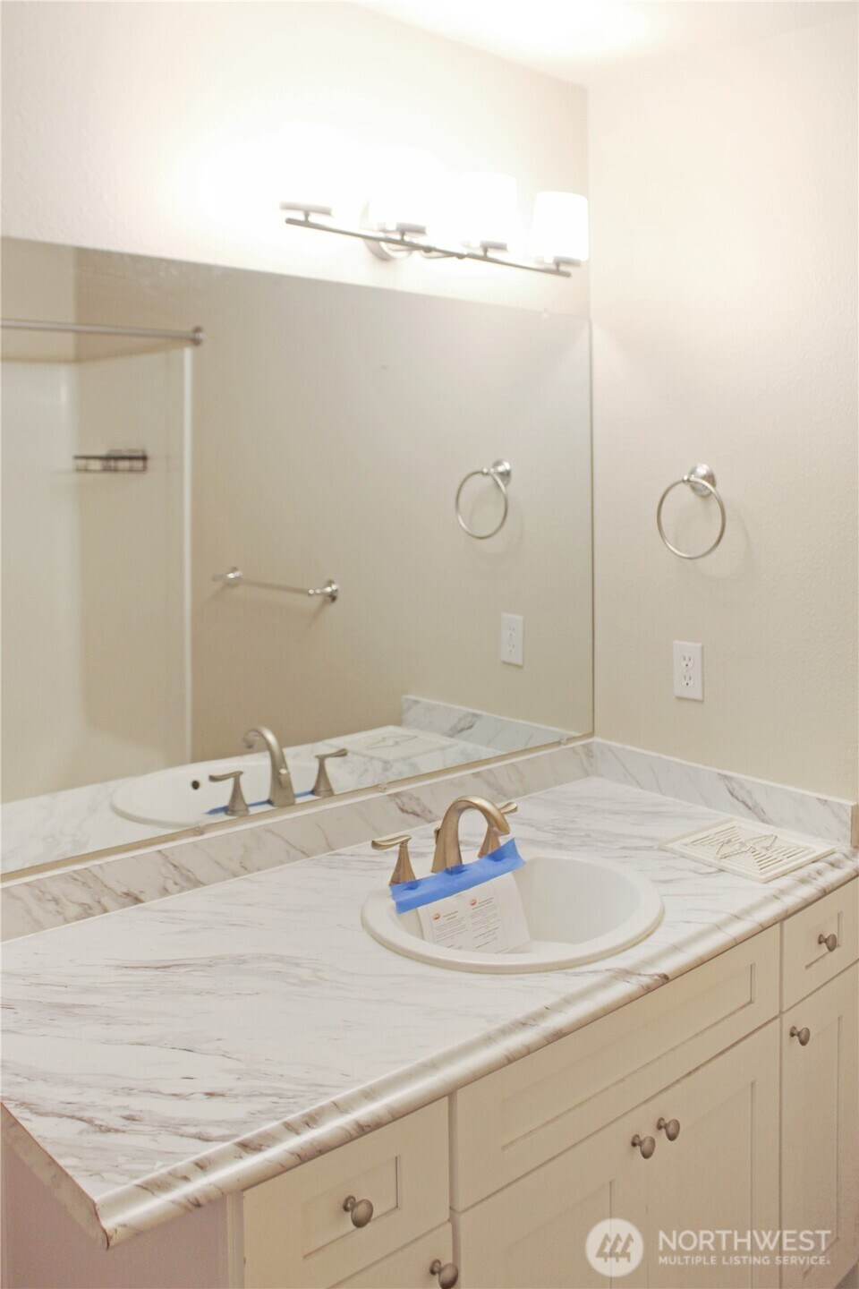 18310 Blue Hills Drive Property Photo 13