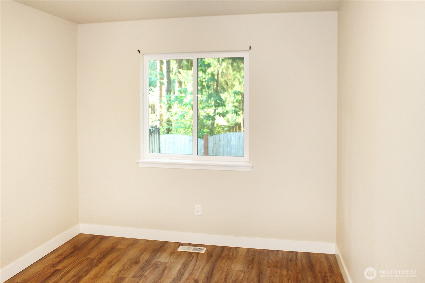 18310 Blue Hills Drive Property Photo 16