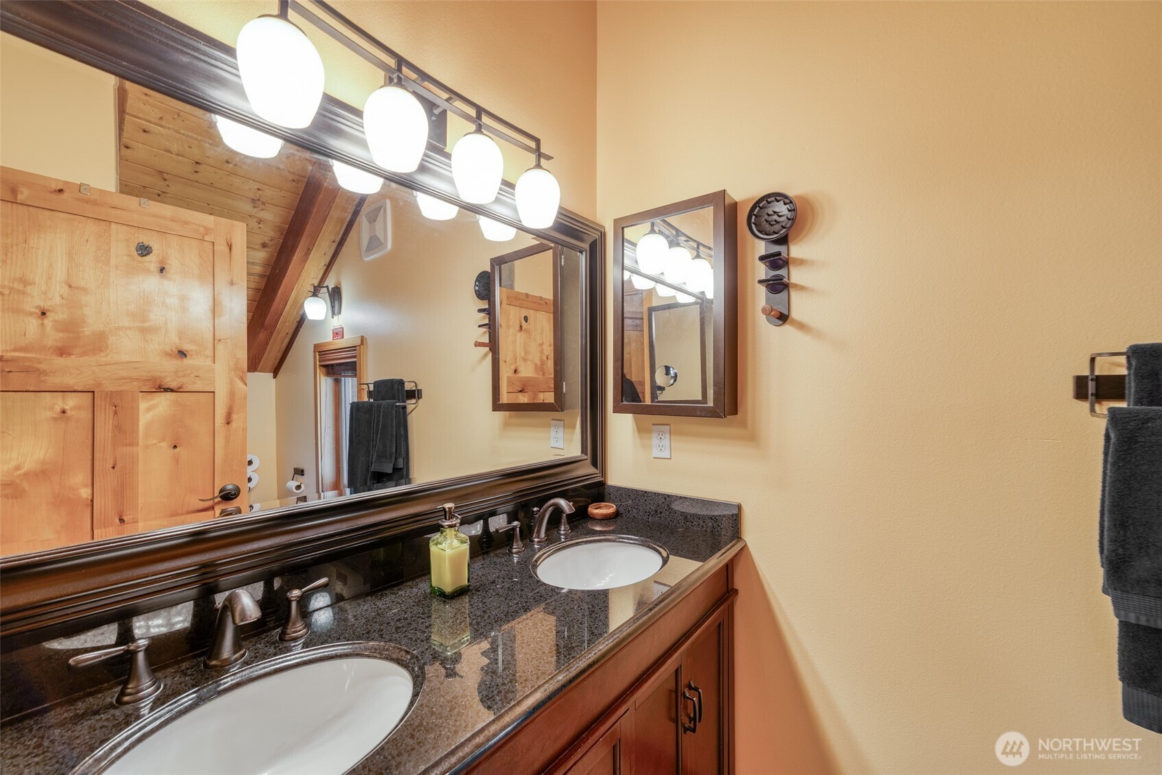 41 Cedar Lane Property Photo 10