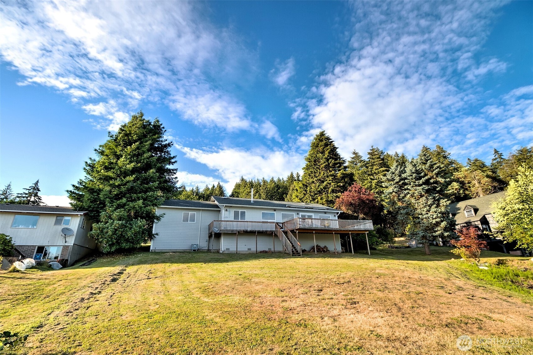 220 Se Sells Drive Property Photo 34