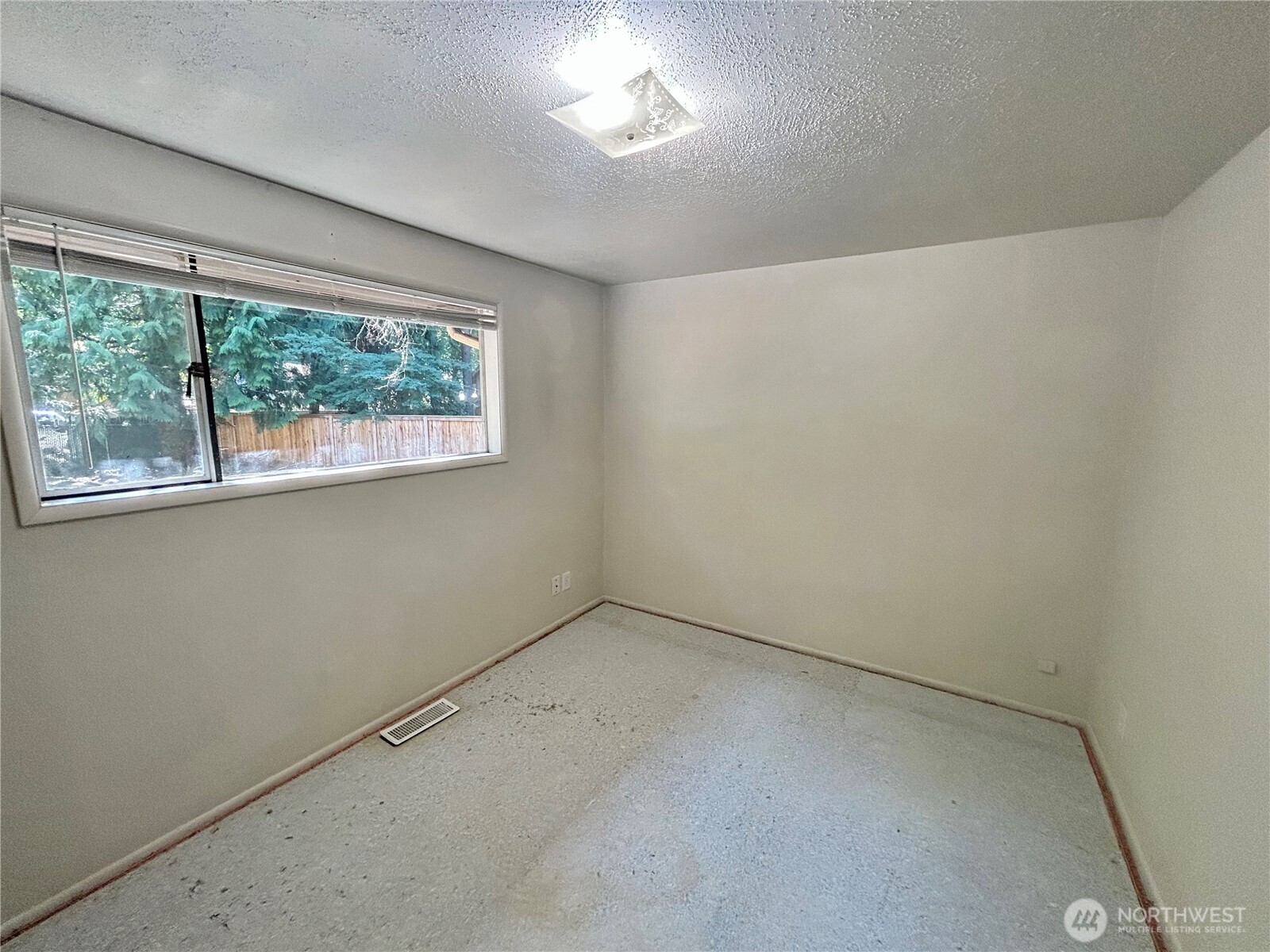 11717 83rd Avenue Property Photo 17