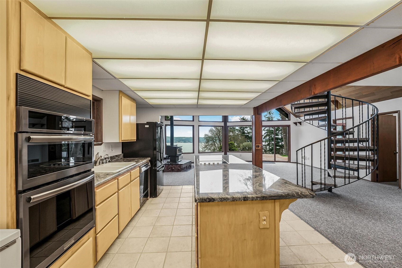 3968 S East Camano Drive Property Photo 4