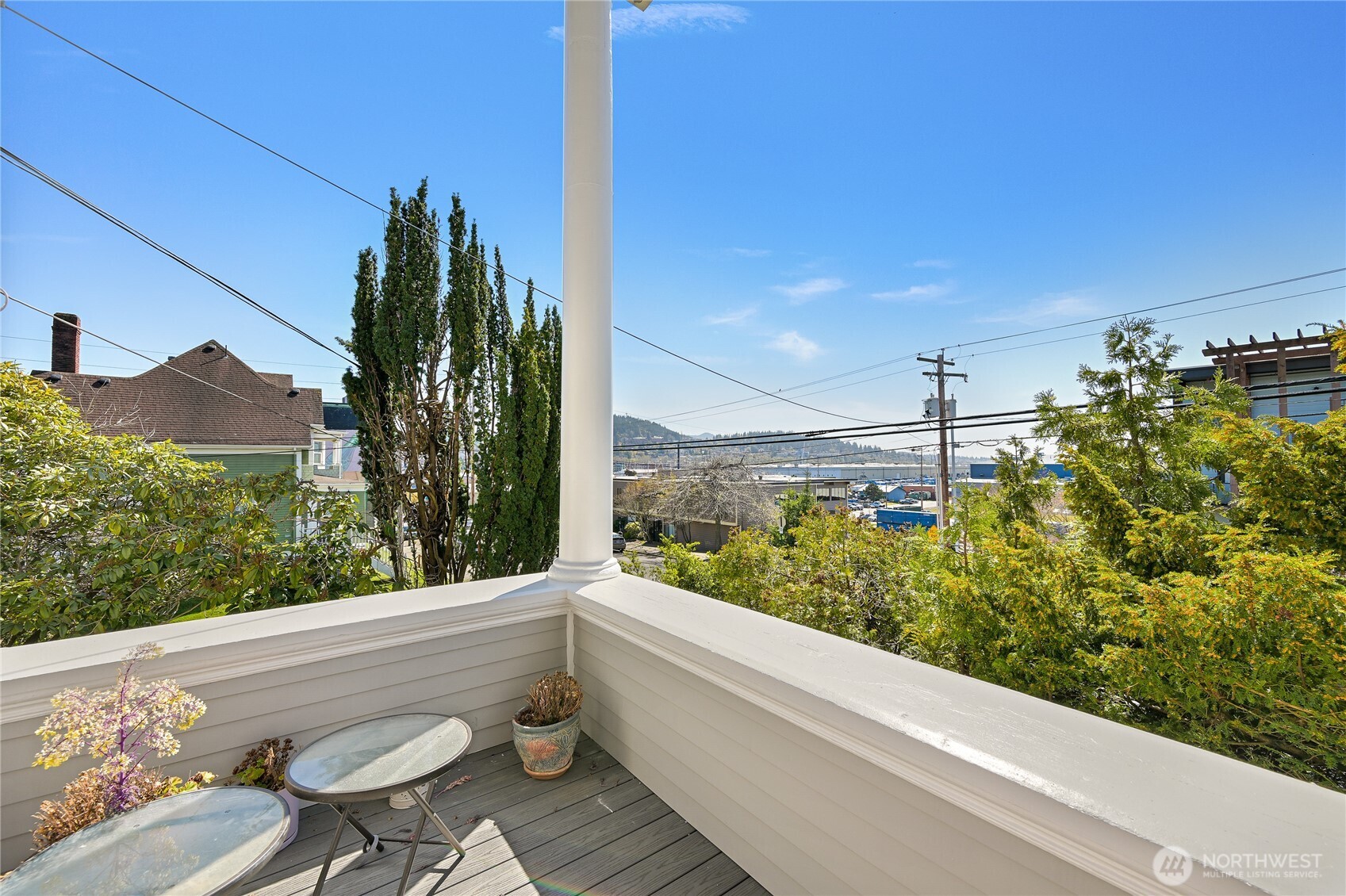 1200 W Holly Street Property Photo 16