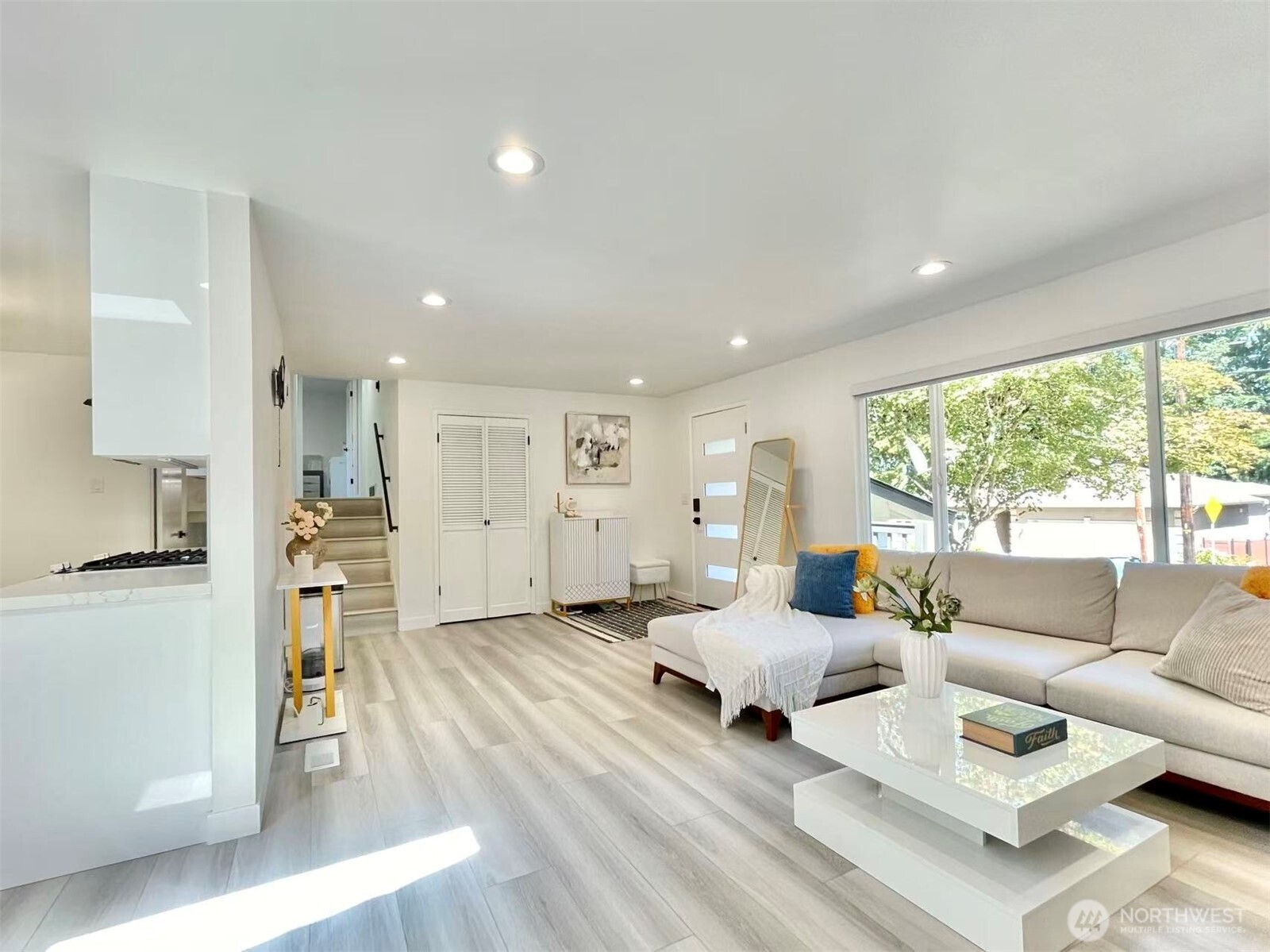 1261 150th Avenue Property Photo 9