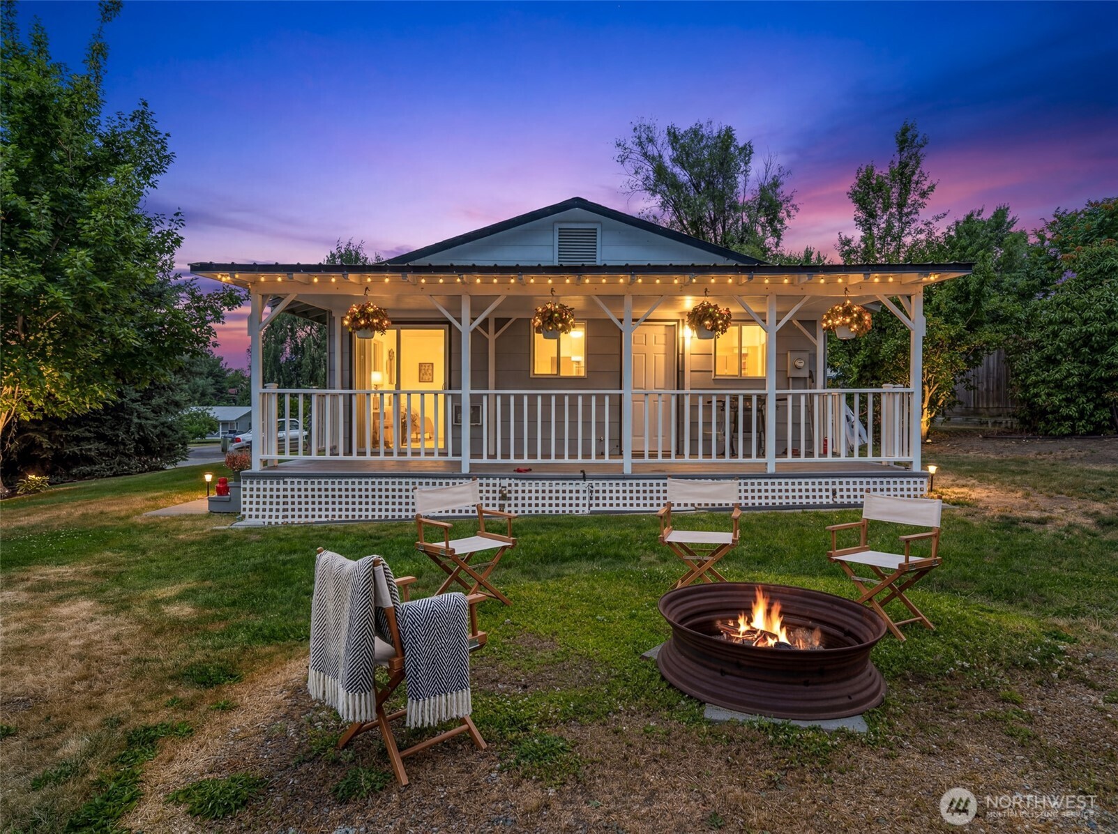 593 Rolfs Place Property Photo 39