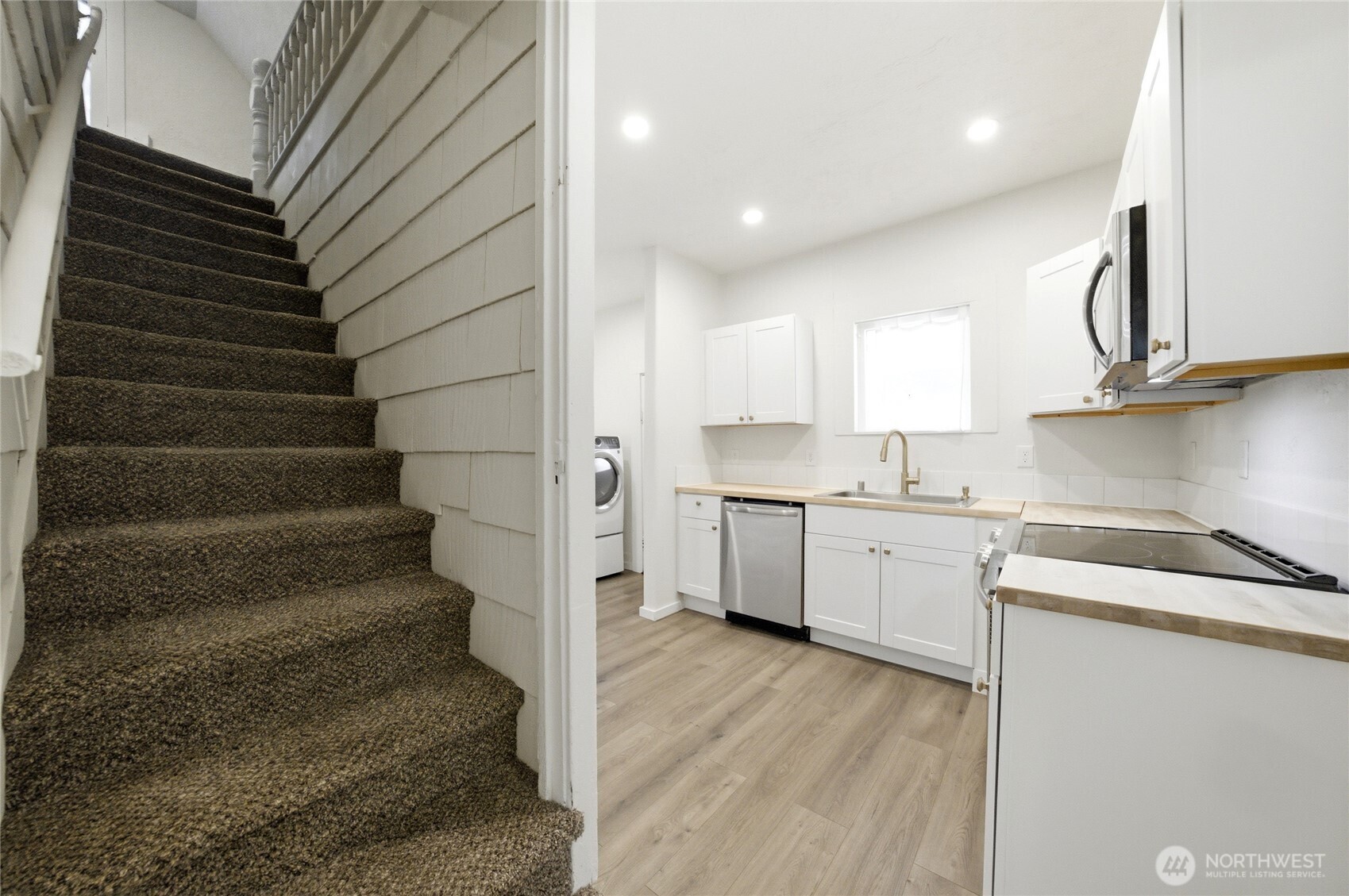 1040 Pomona Street Property Photo 19
