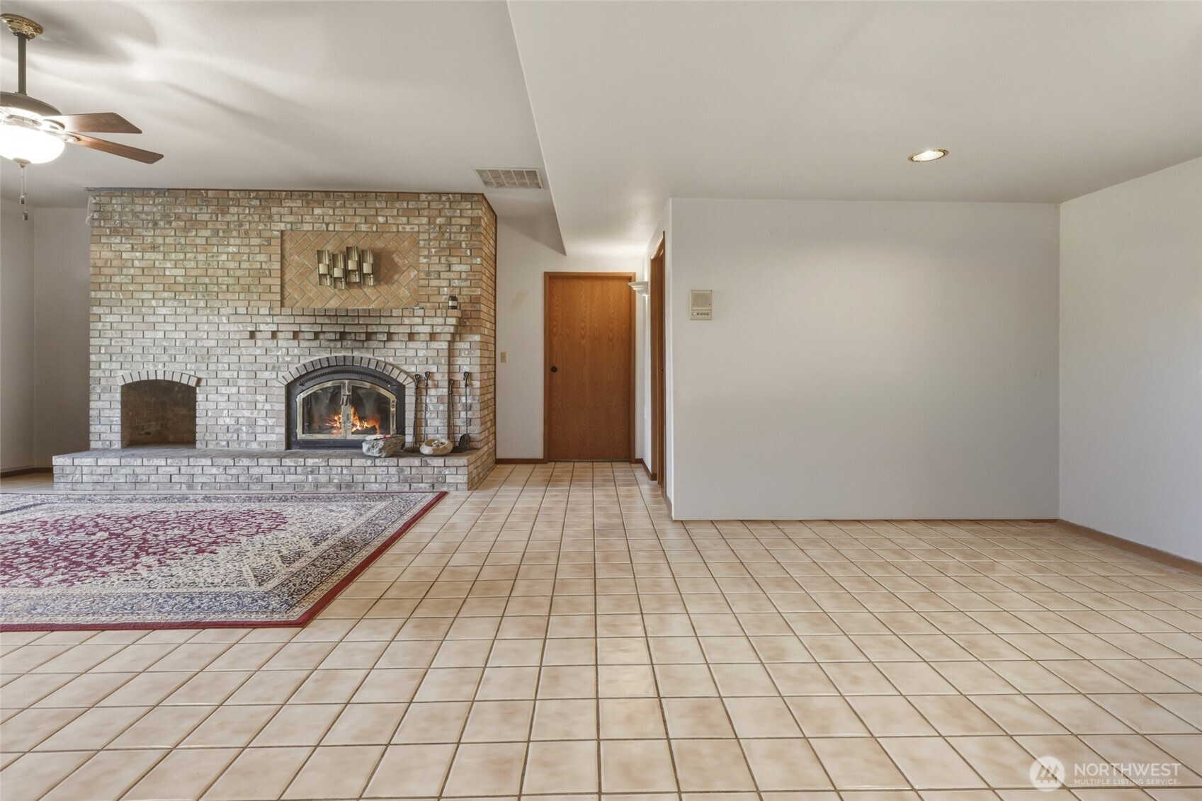 32 Thompson Lane Property Photo 23