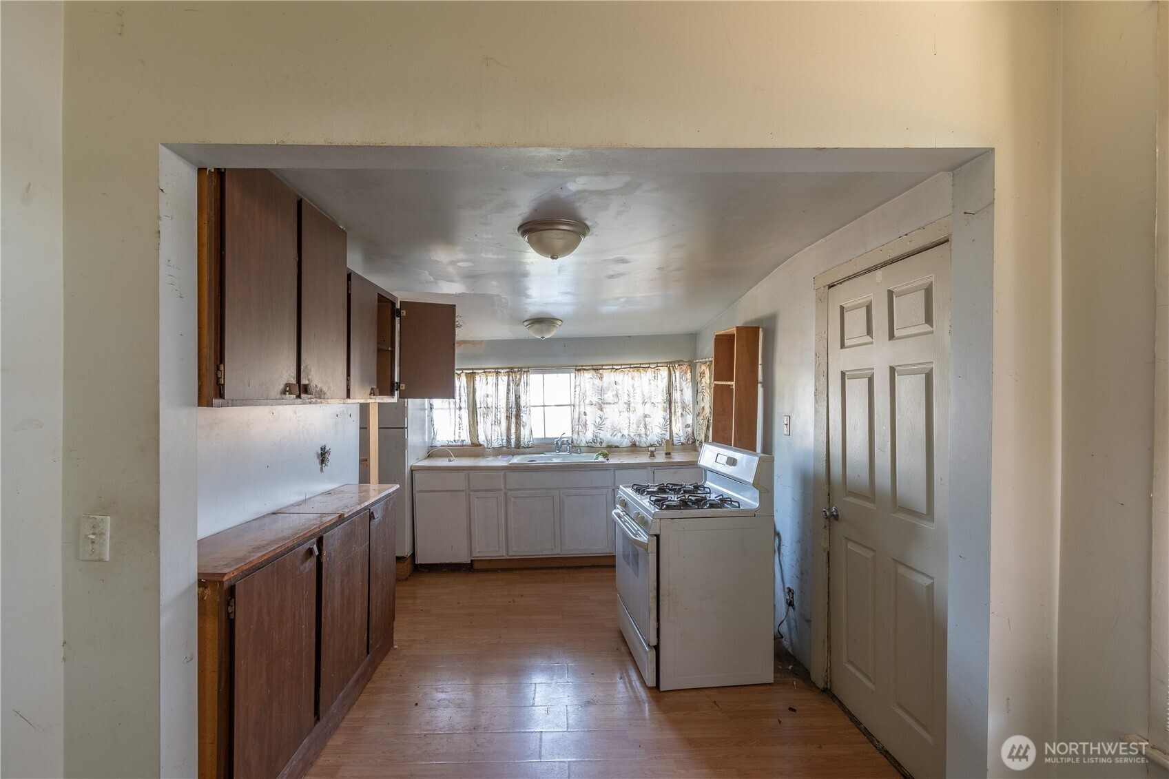 2614 S 54th Street Property Photo 8