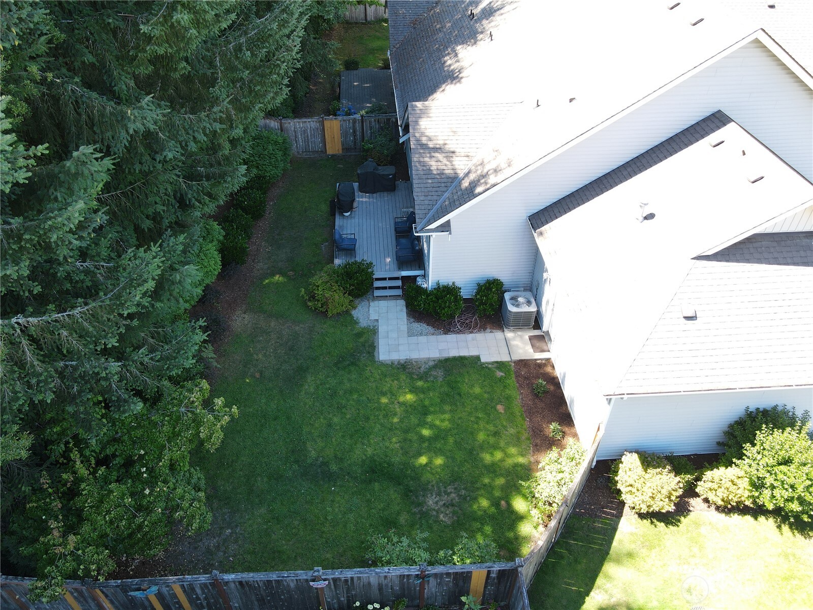 2978 Martin Place Property Photo 27