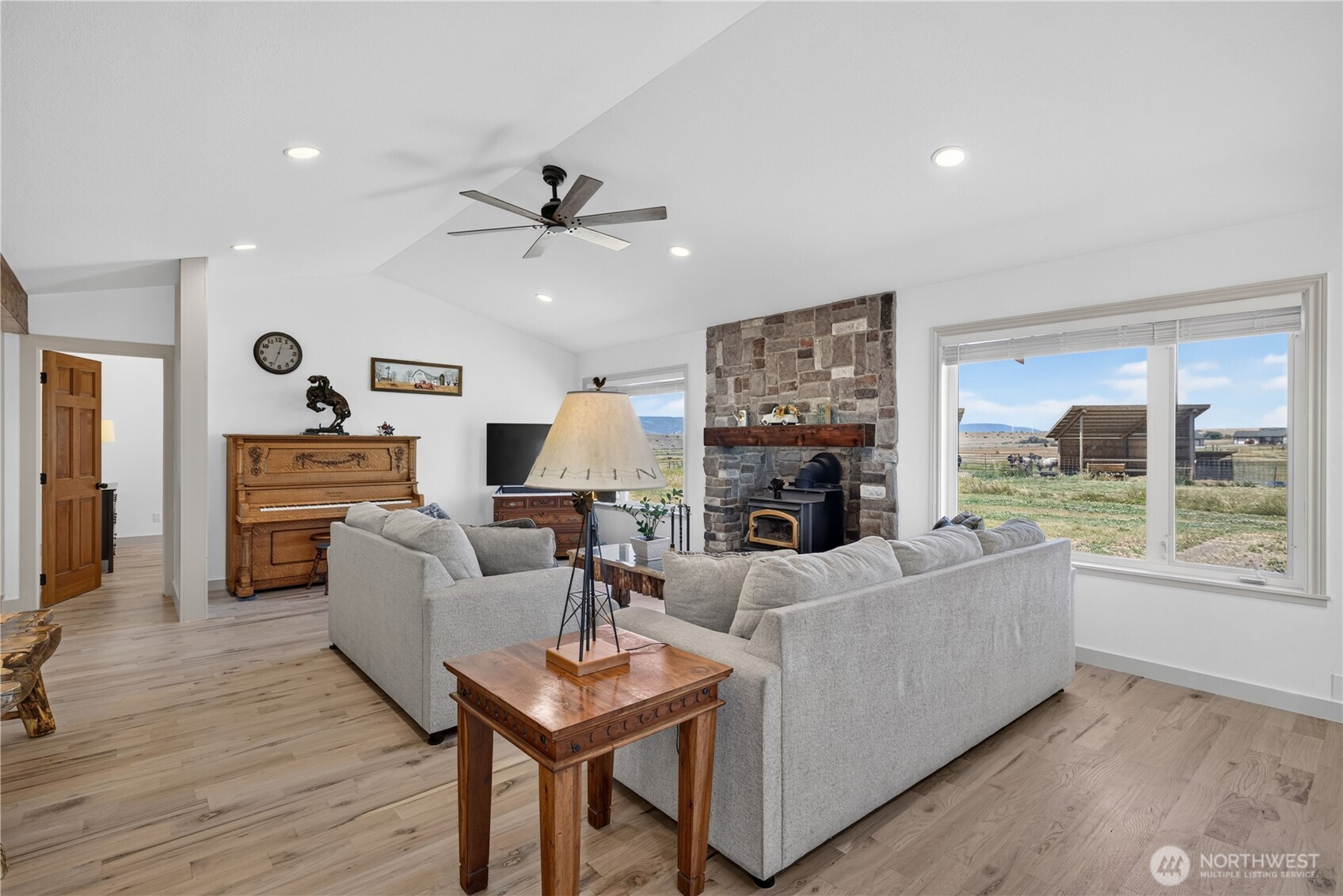 430 Back Country Drive Property Photo 15
