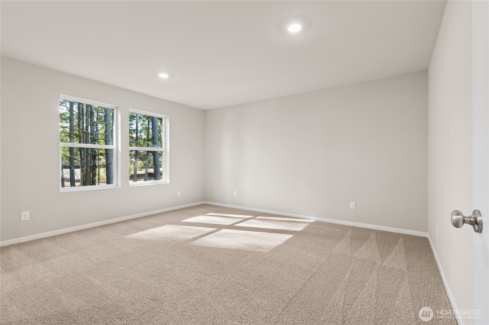 1600 Fiona Street 60 Property Photo 19