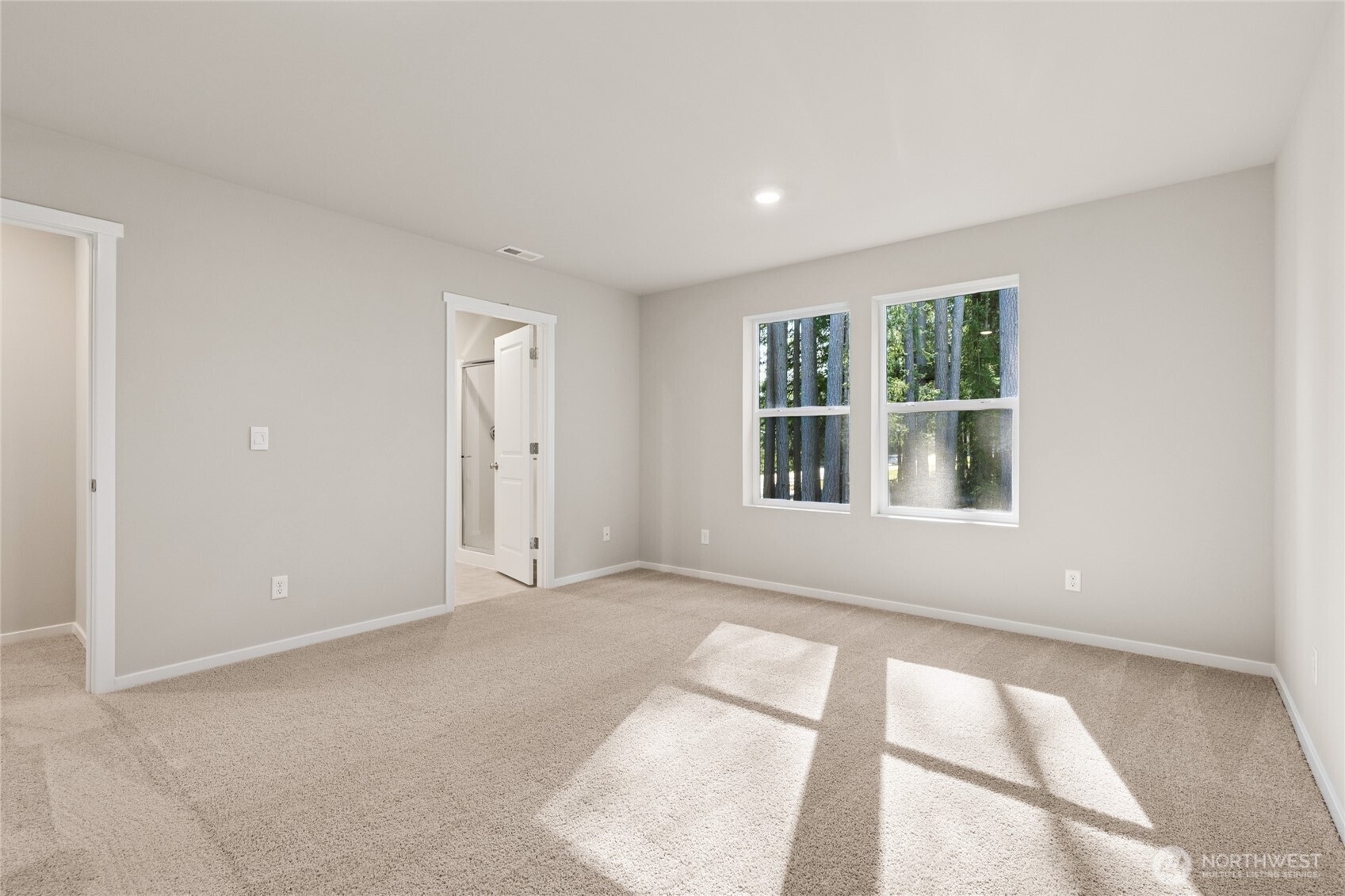 1600 Fiona Street 60 Property Photo 20