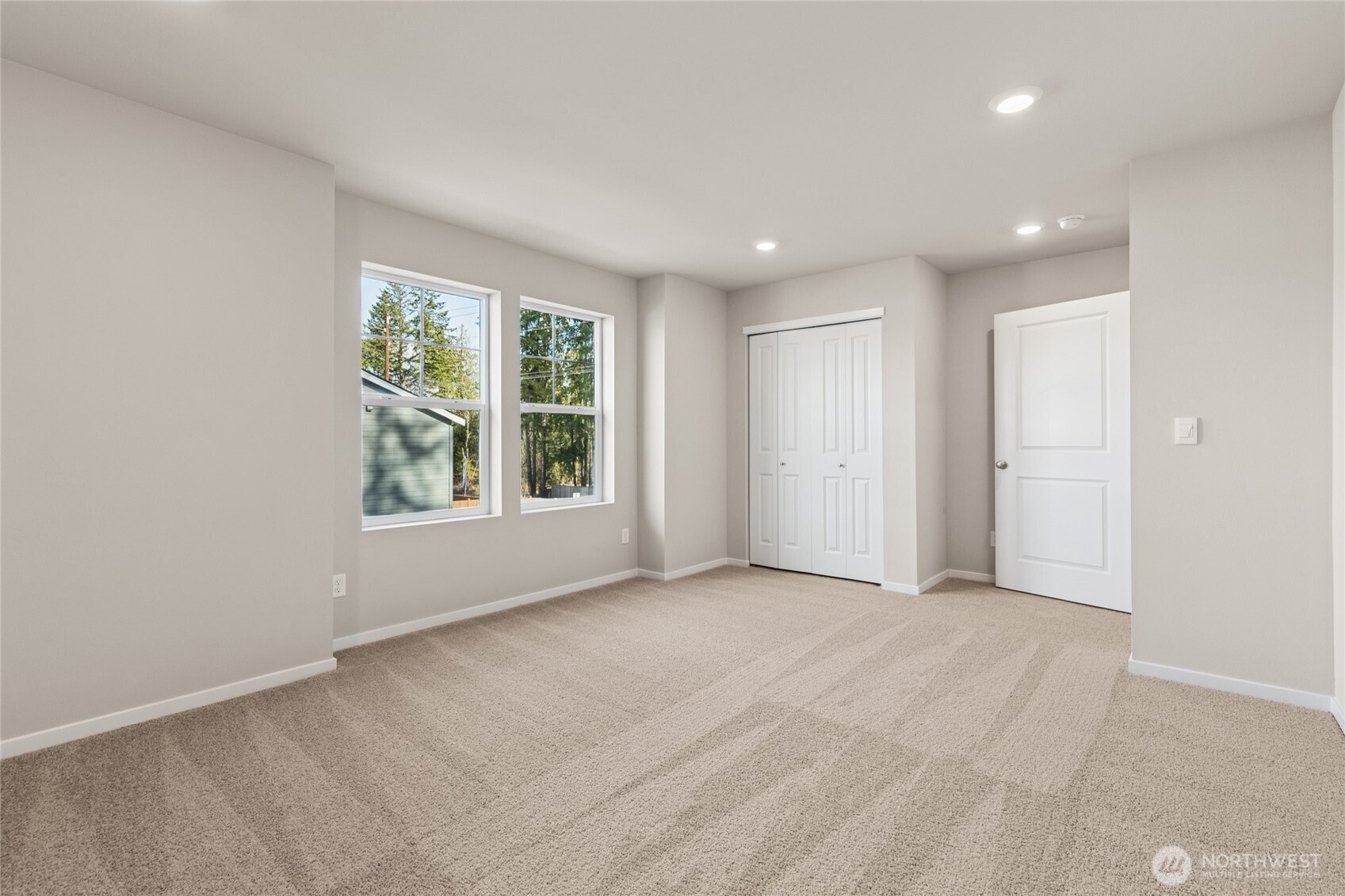 1600 Fiona Street 60 Property Photo 27