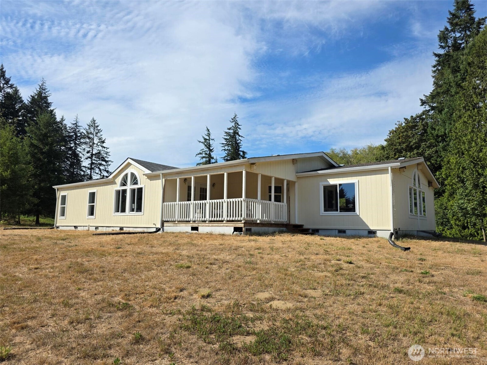 16010 109th Ave Sw Property Photo 1