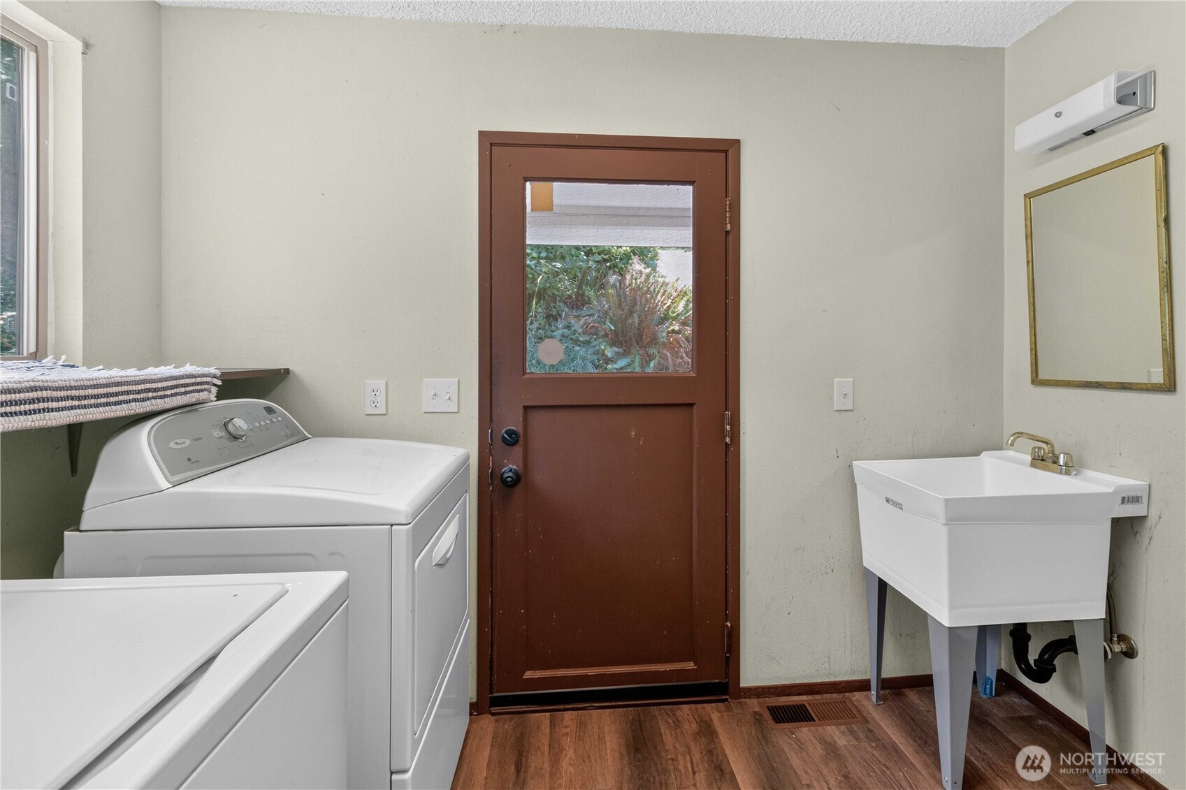 1790 Little Hanaford Road Property Photo 15