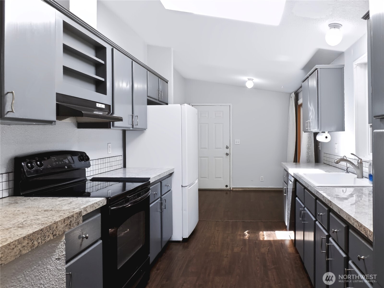 29306 O St Property Photo 7