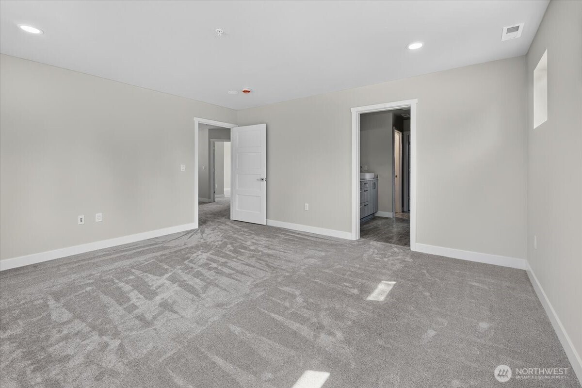 9614 48th Drive Property Photo 27
