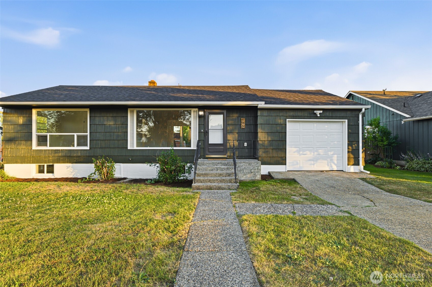 924 E 57th Street Property Photo 30