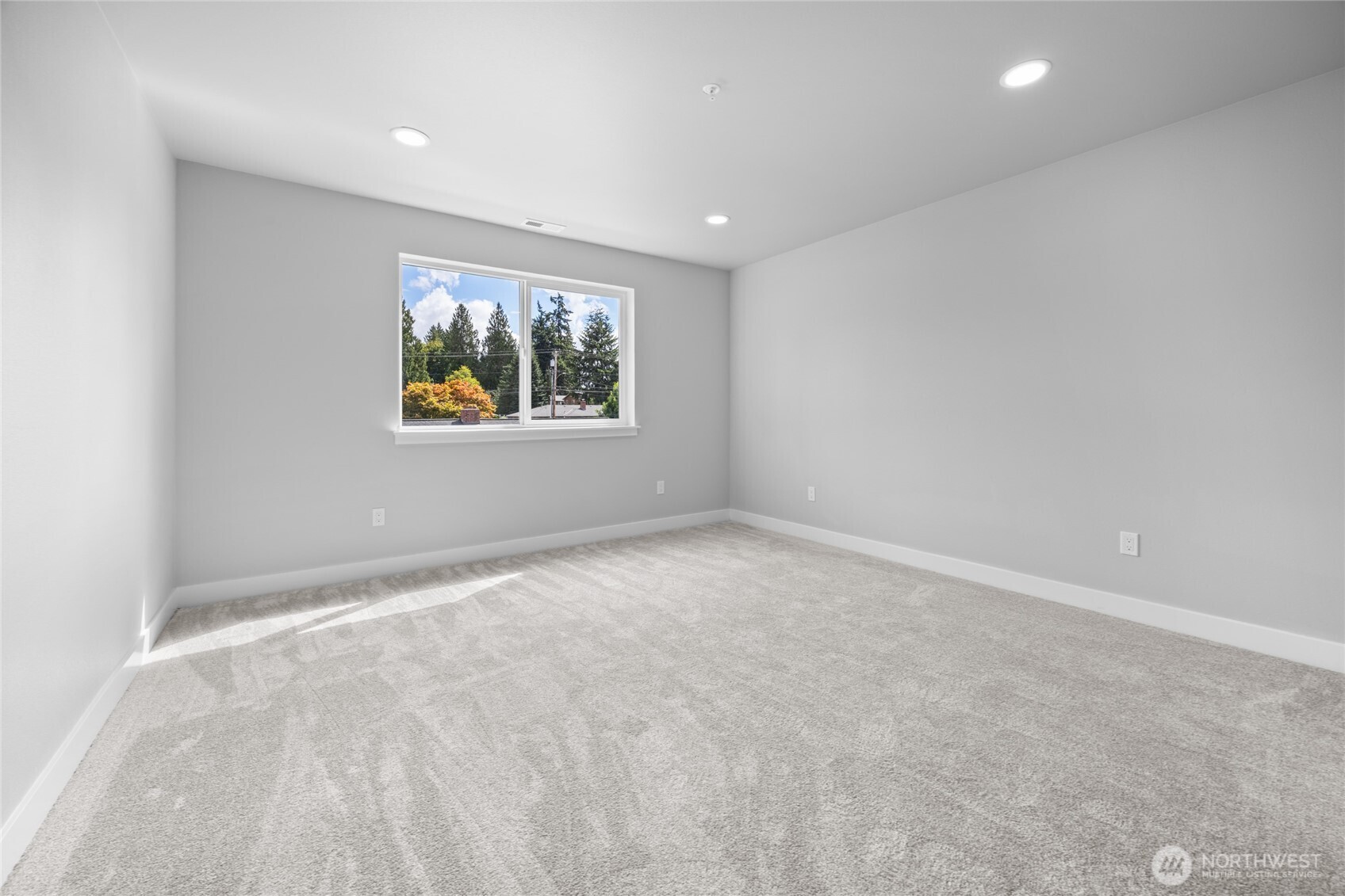9616 48th Drive Property Photo 28