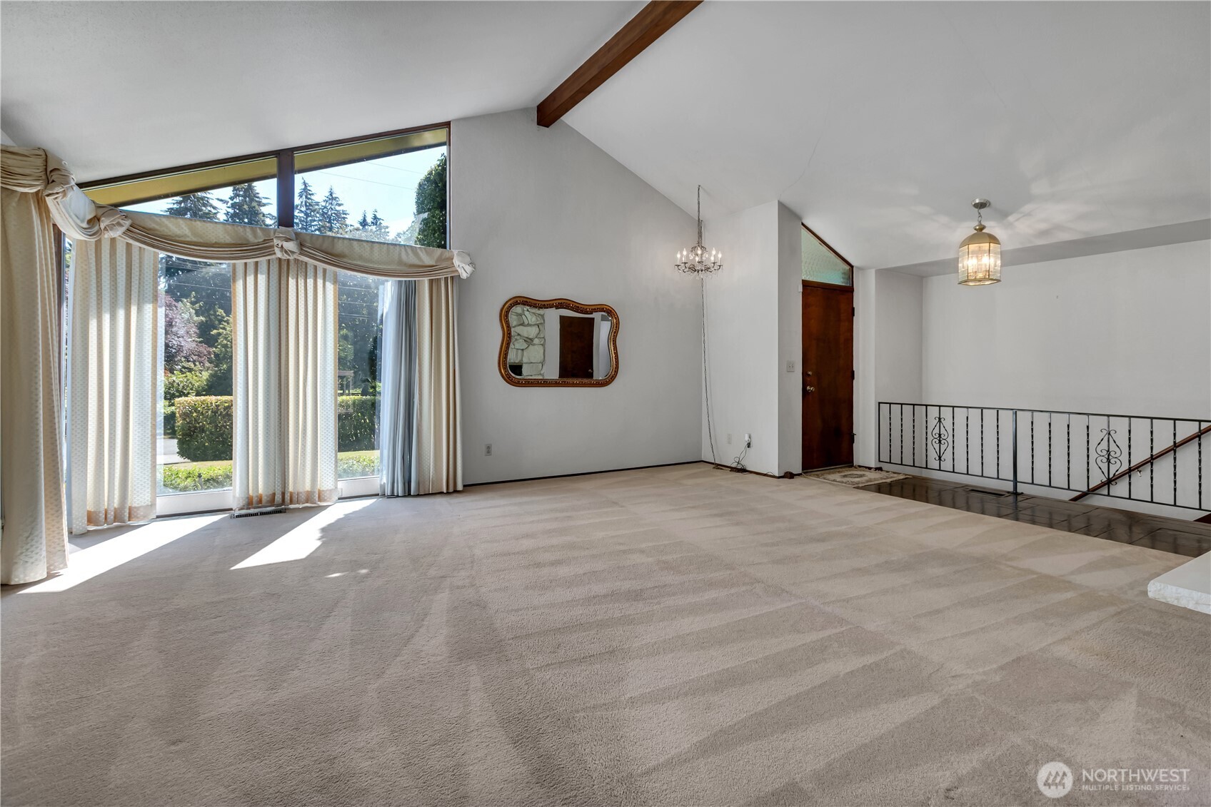 3221 57th Street Property Photo 6