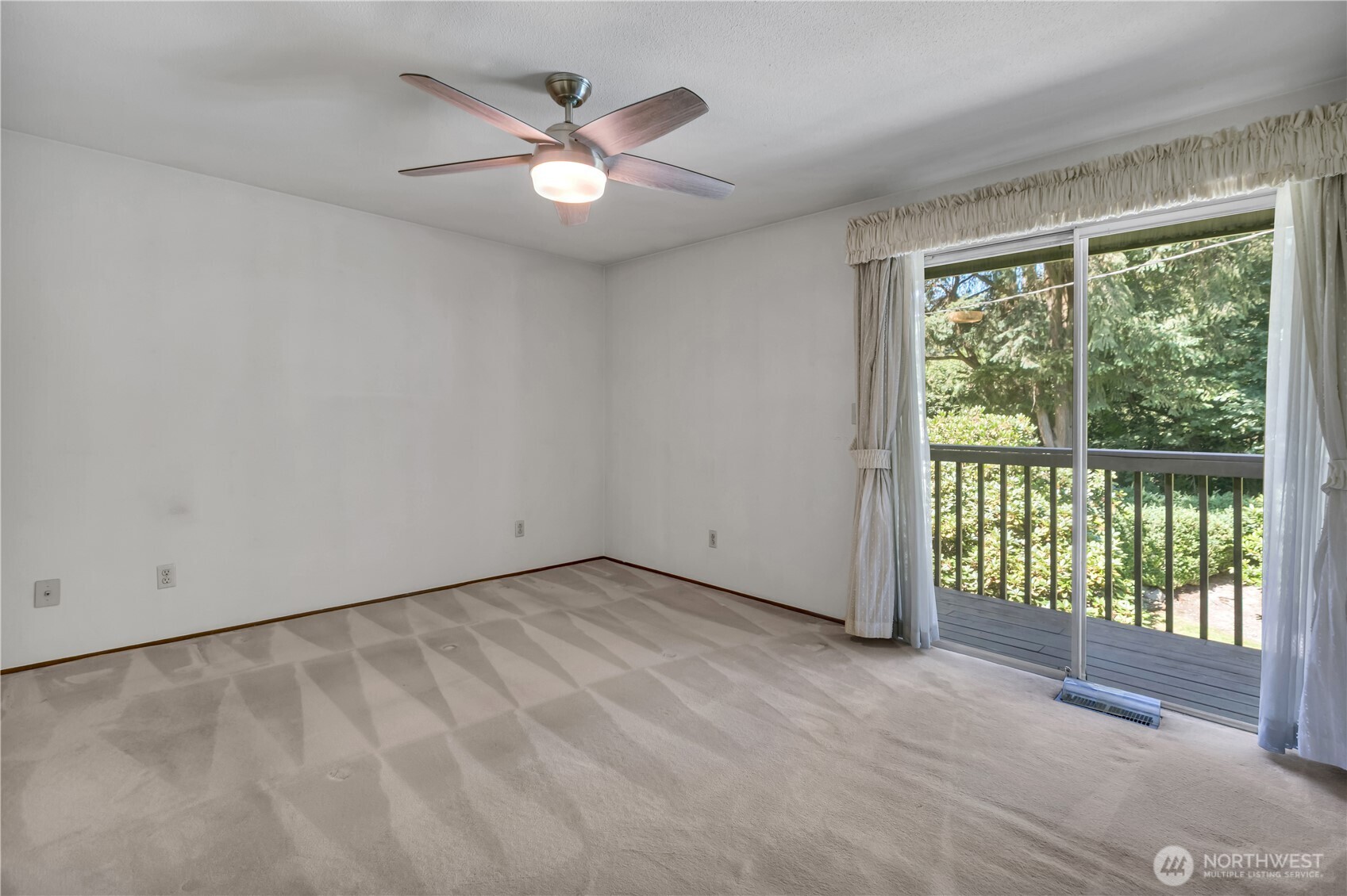 3221 57th Street Property Photo 13
