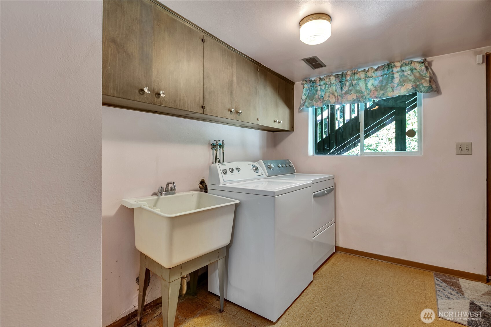 3221 57th Street Property Photo 28