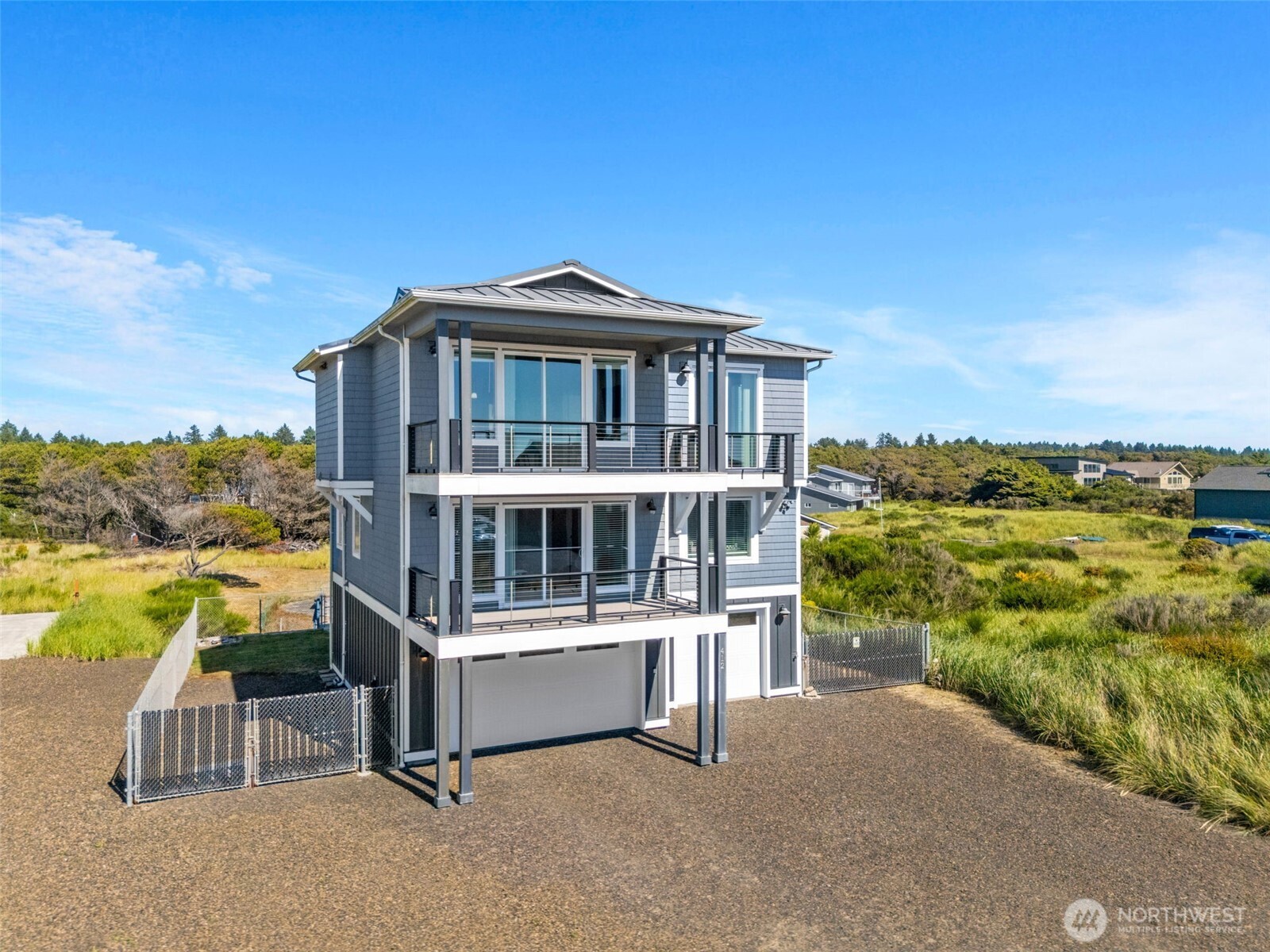 412 Dune Crest Drive Property Photo 1