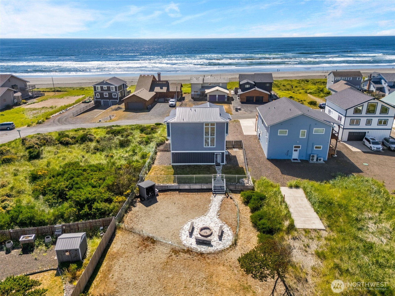 412 Dune Crest Drive Property Photo 4