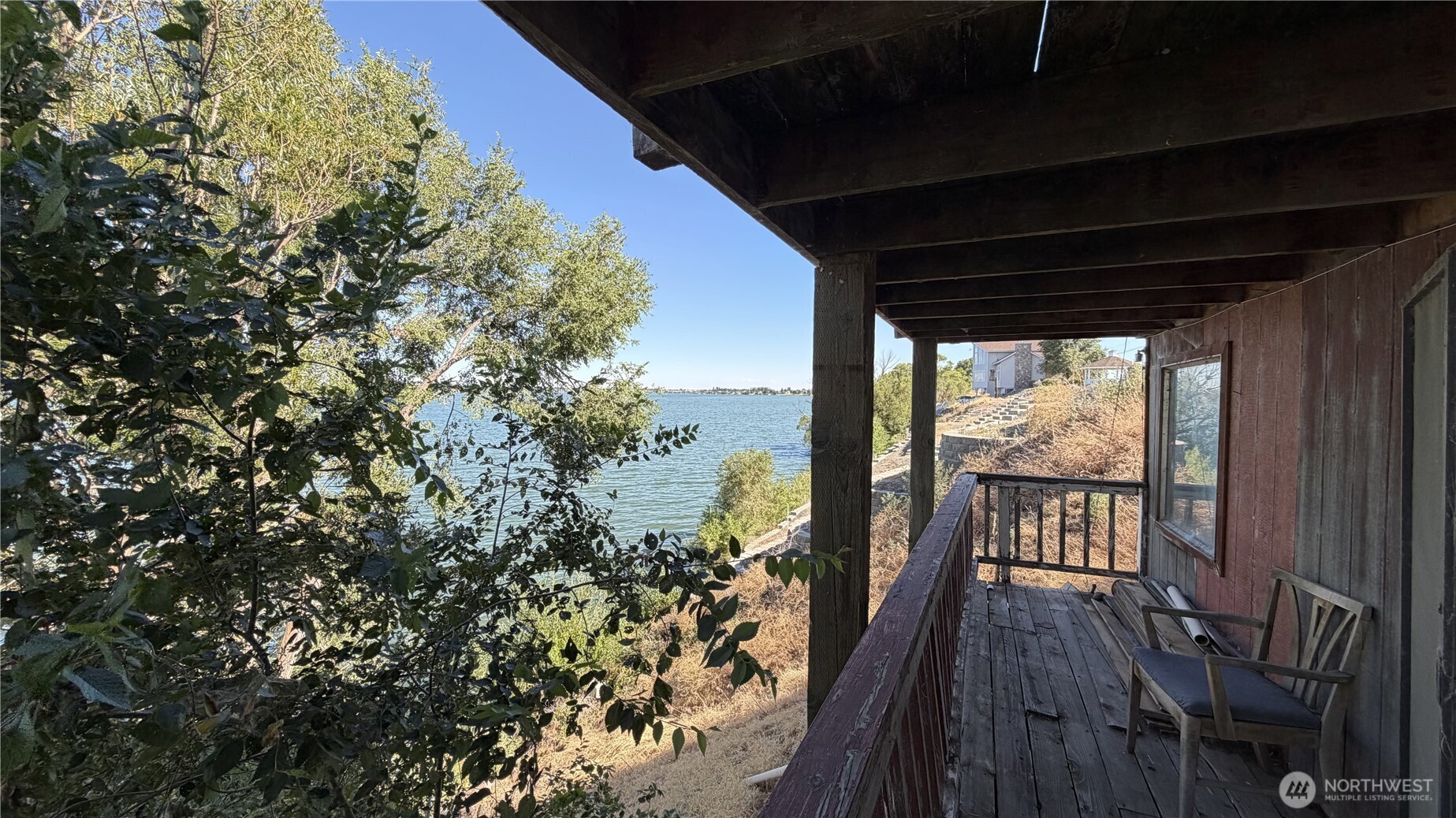 2745 Ne Westshore Dr Property Photo 8