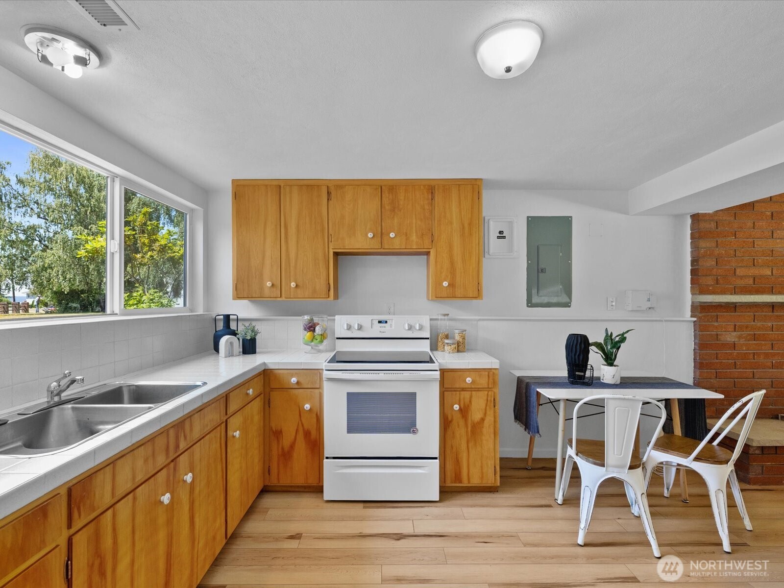 817 Olympic Boulevard A Property Photo 18