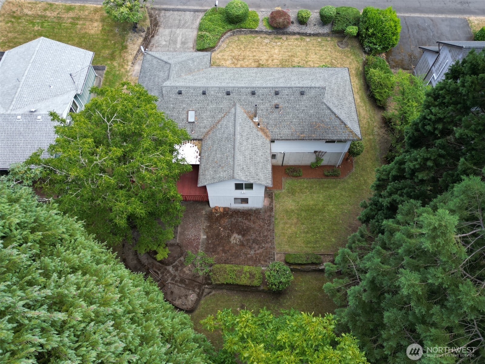 205 N 21st Avenue Property Photo 5