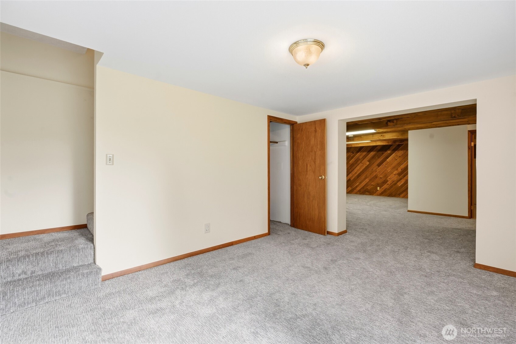 205 N 21st Avenue Property Photo 17