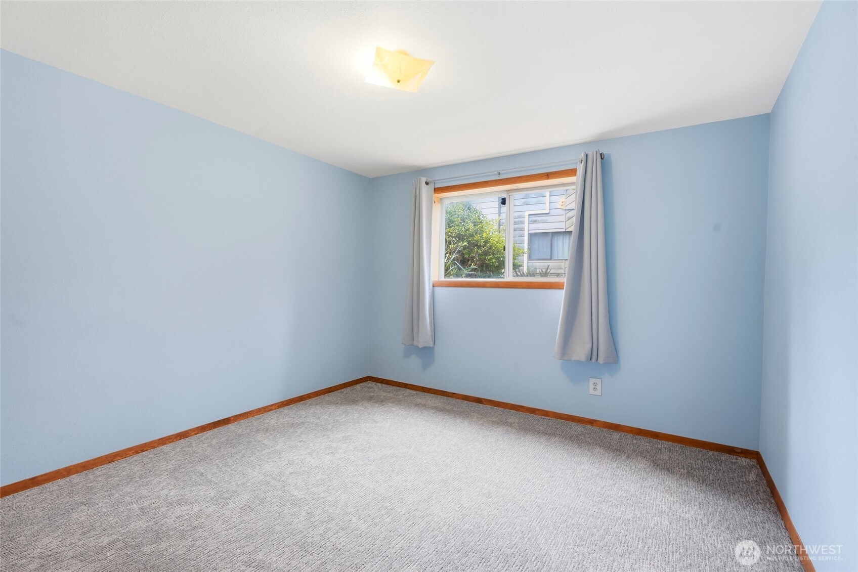 205 N 21st Avenue Property Photo 23