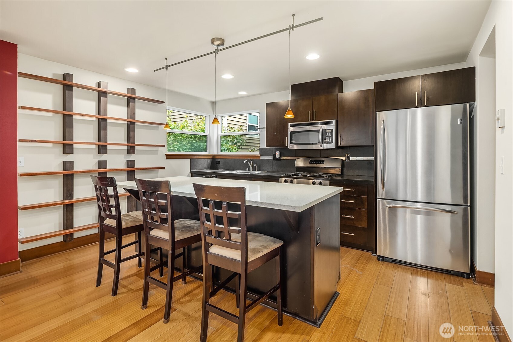 3635 Greenwood Avenue B Property Photo 7