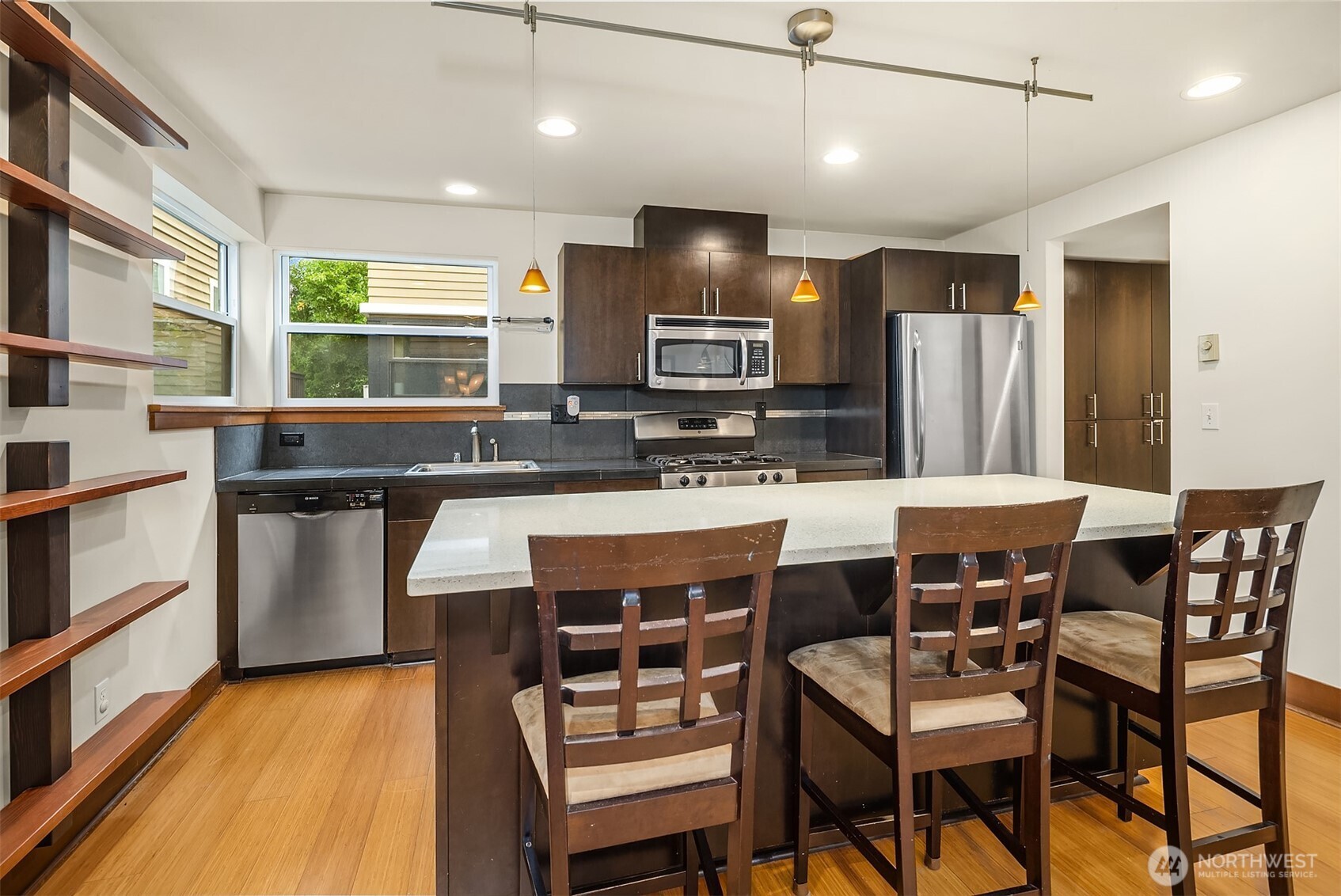 3635 Greenwood Avenue B Property Photo 9