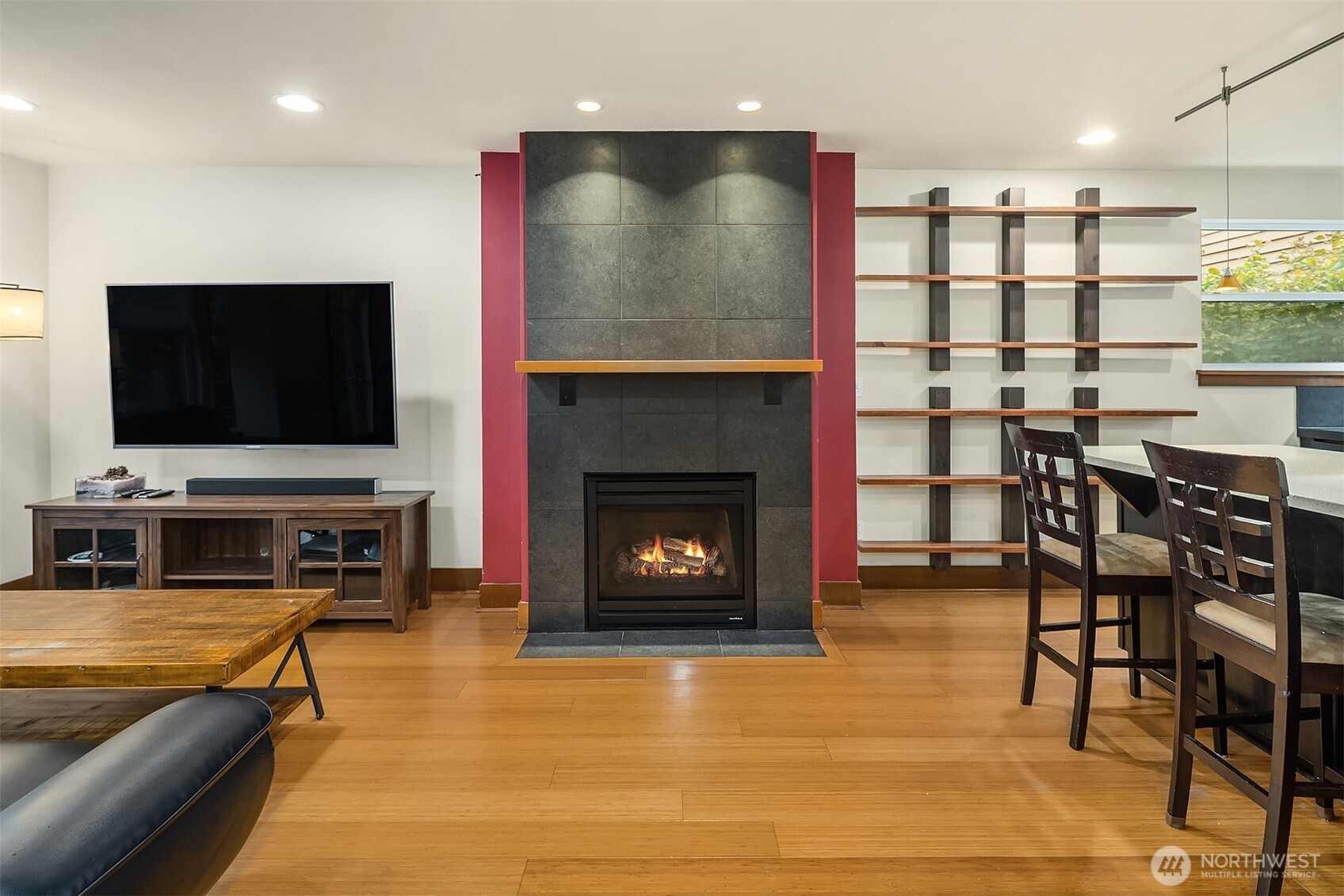3635 Greenwood Avenue B Property Photo 10