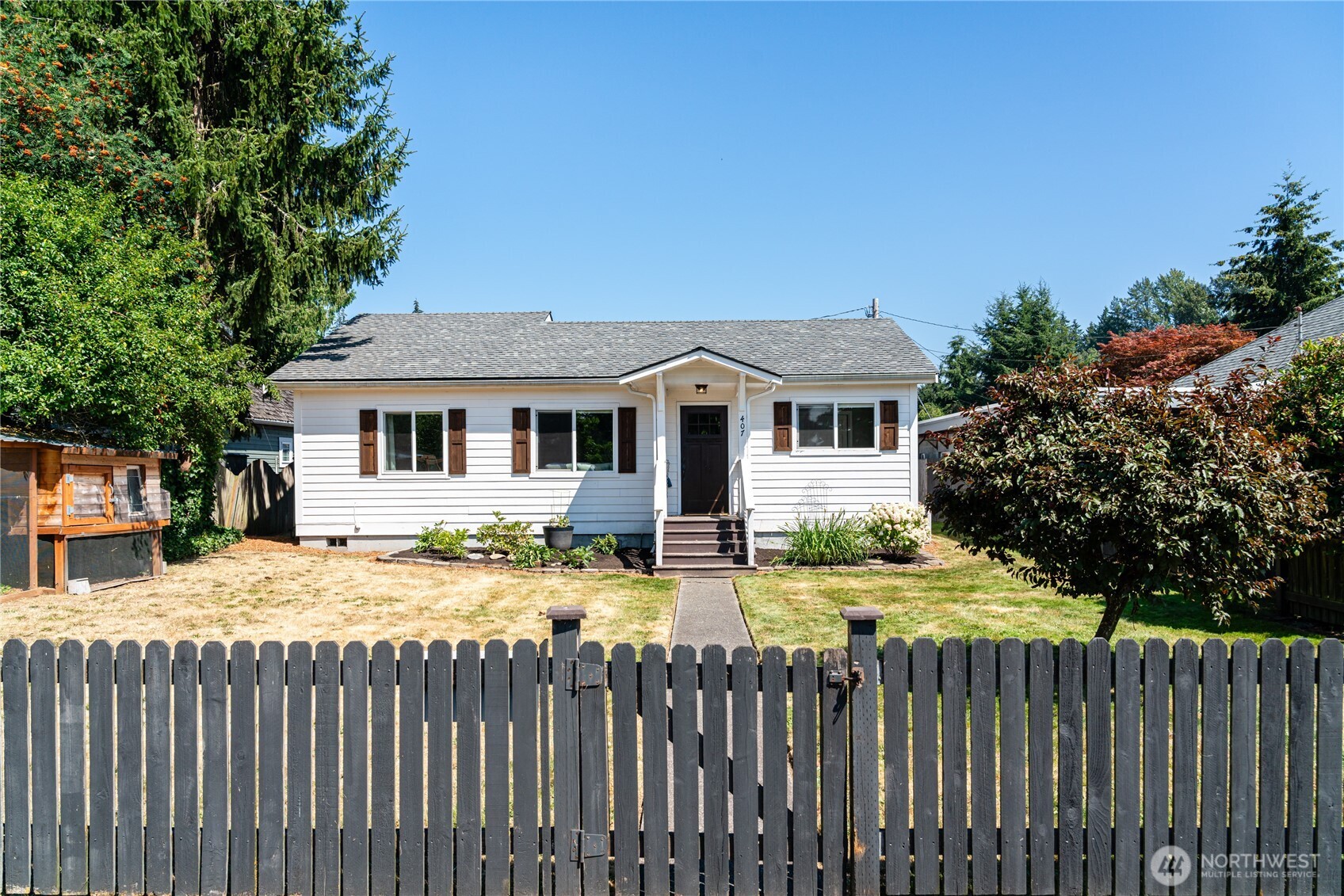 407 N Gifford Avenue Property Photo 2