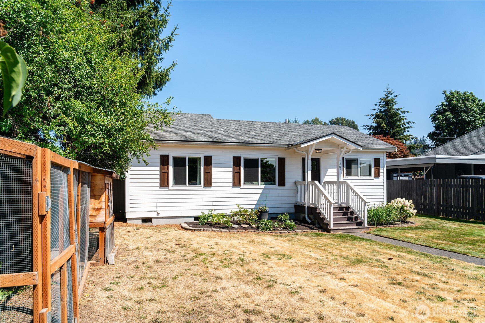 407 N Gifford Avenue Property Photo 3