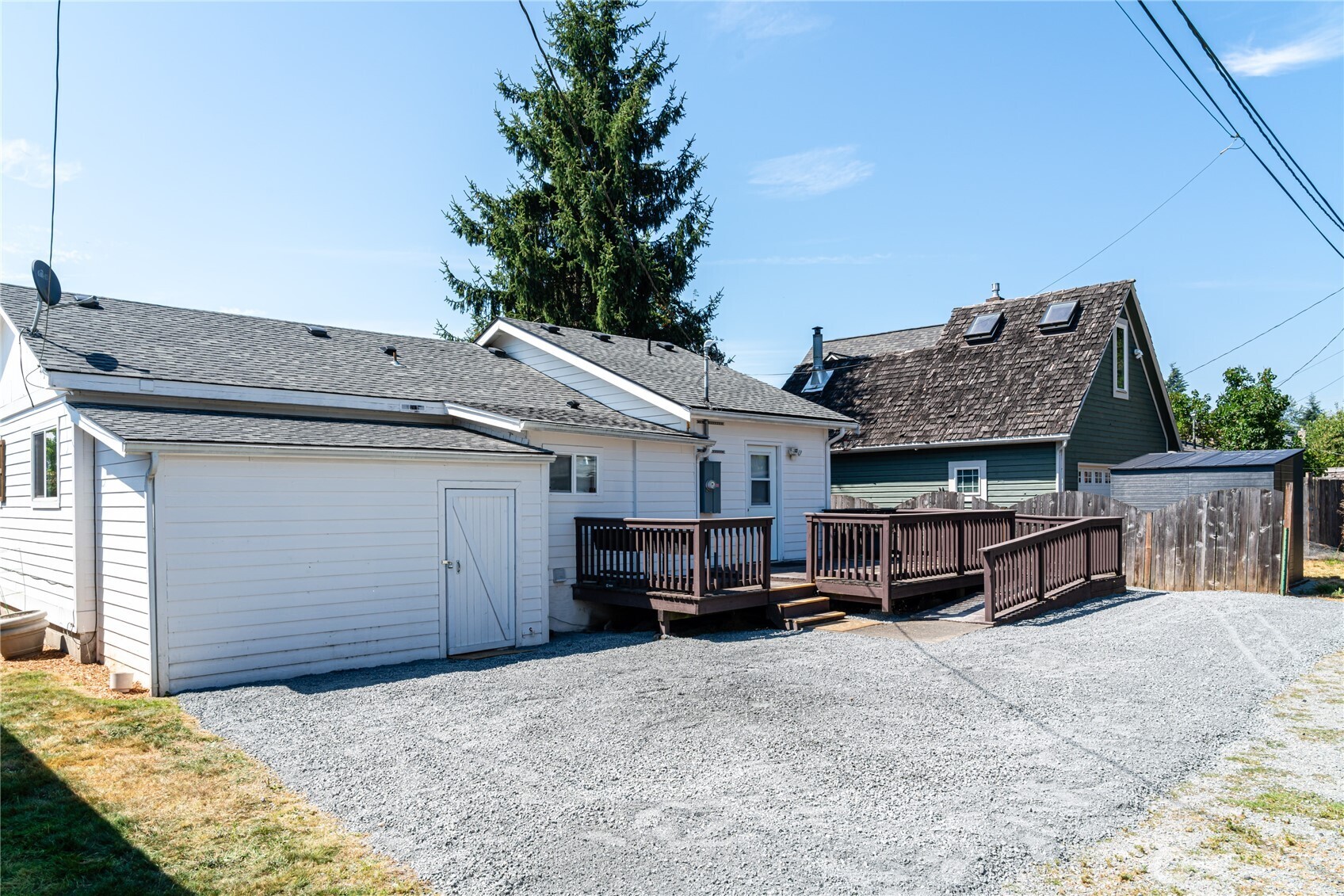 407 N Gifford Avenue Property Photo 27