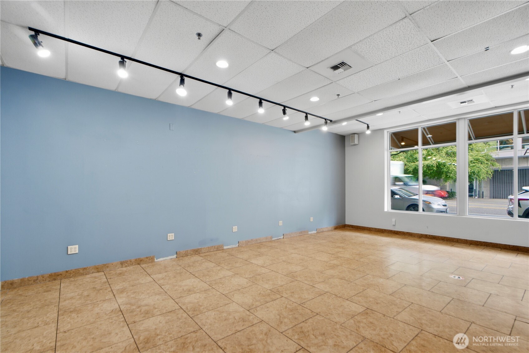 1125 E Olive Street C Property Photo 8