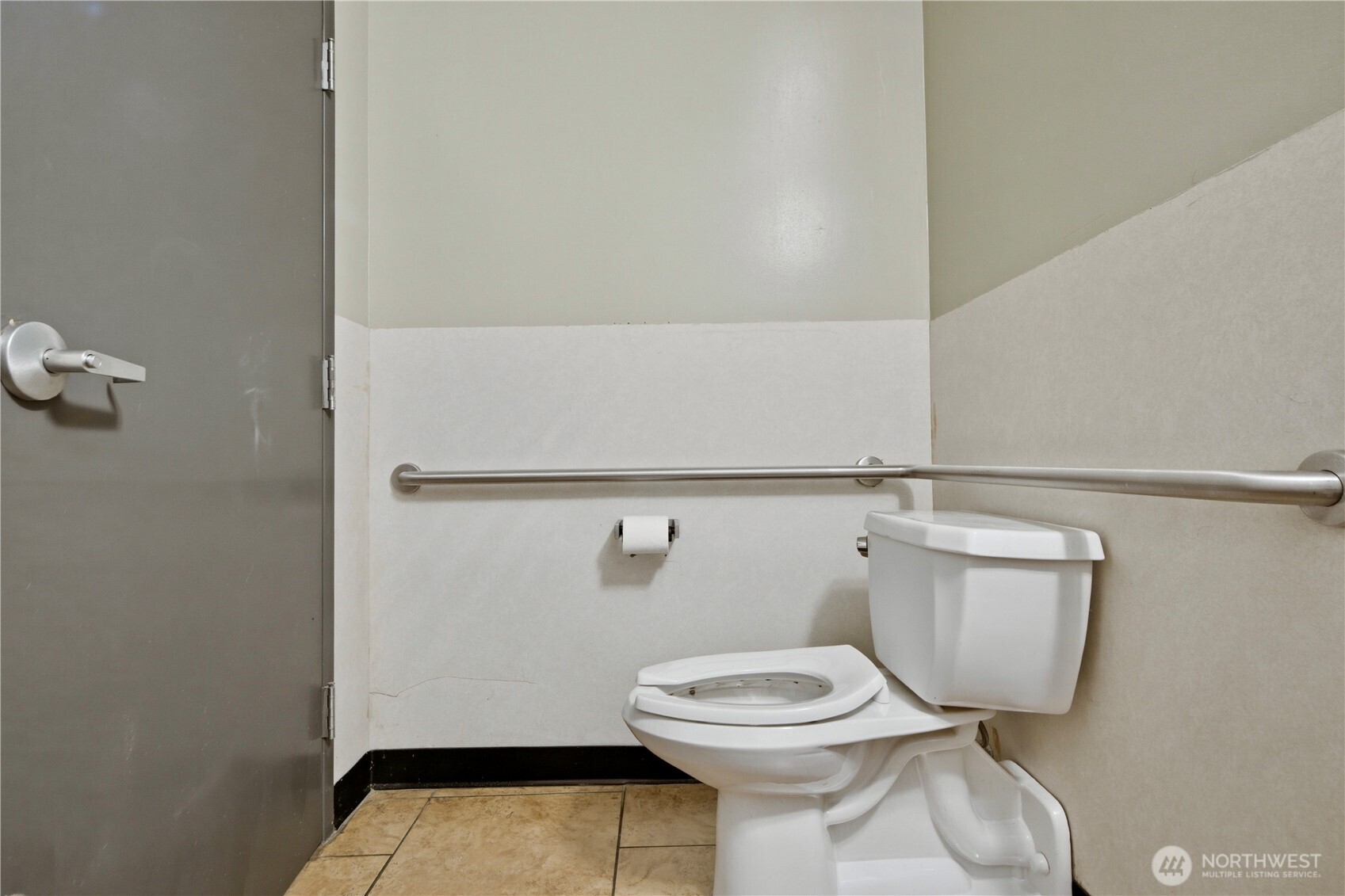 1125 E Olive Street C Property Photo 14